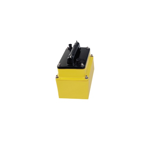 M265LH D In Hull Low-High Transducer