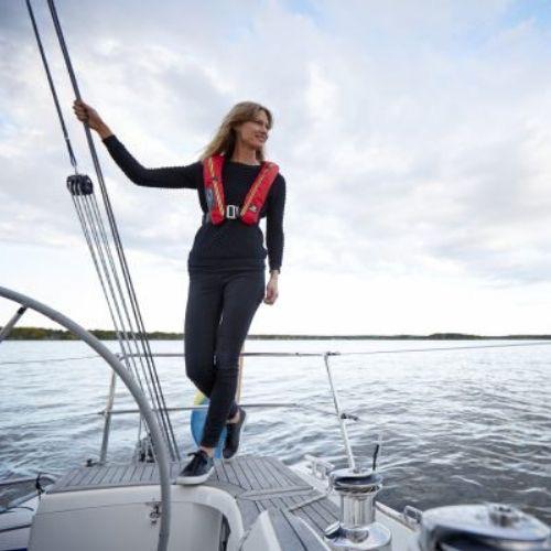Legend 165 - Manual Inflatable Lifejacket with Harness